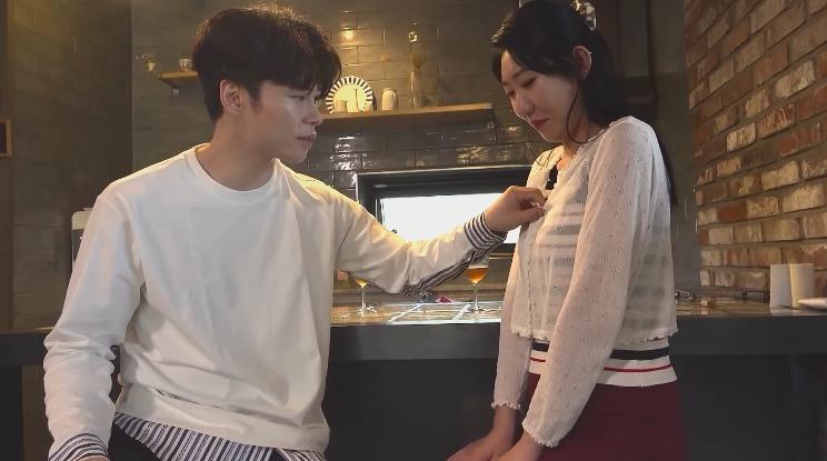 phim sex naiad-005 Làm tượng cũng không yên với cô em đĩ thõa Vietsub